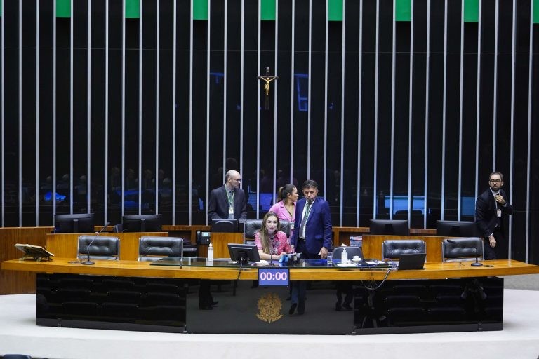 Sessão Deliberativa do Plenário da Câmara - (Foto: Pablo Valadares/Câmara dos Deputados)