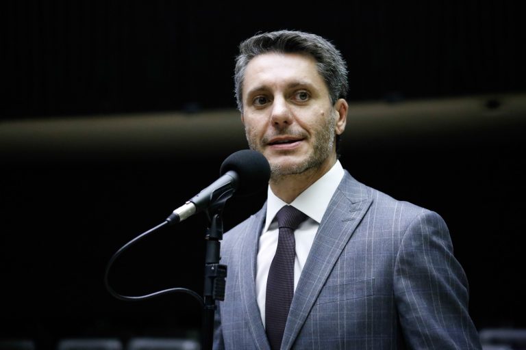 Câmara aprova MP que abriu crédito de R$ 27 bilhões para pagamento de benefícios sociais