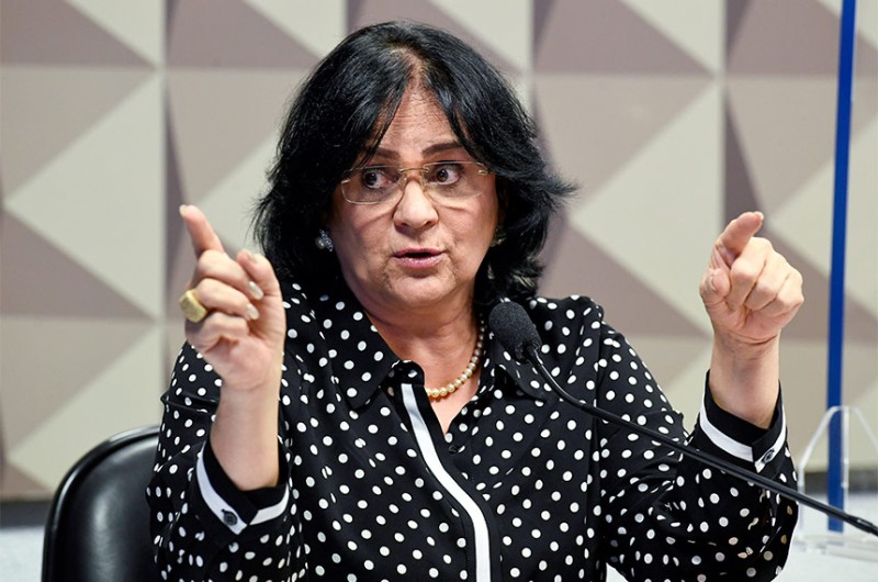 A ministra Damares Alves disse que nunca mandou o Disque 100 atender ligações antivacina - Geraldo Magela/Agência Senado