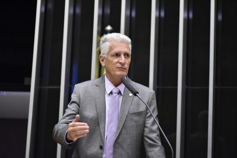 Correia: assembleia com atingidos foi emocionante - (Foto: Zeca Ribeiro/Câmara dos Deputados)