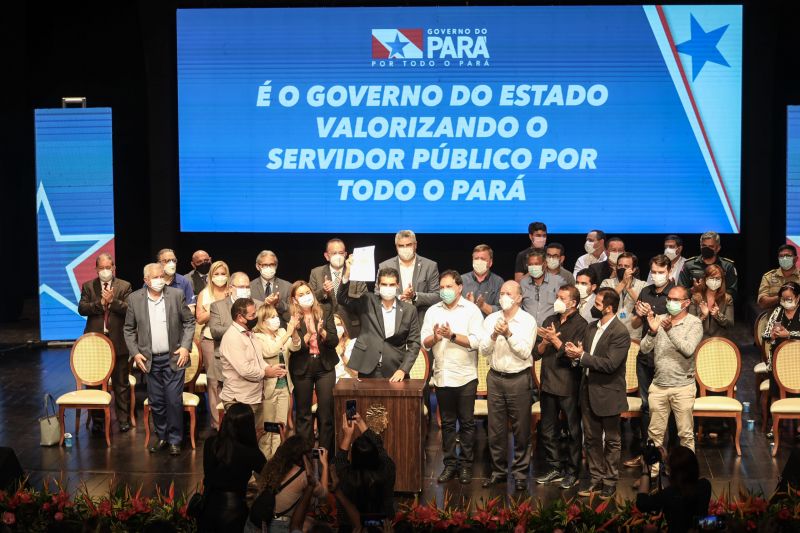 Helder Barbalho ressaltou o equilíbrio das contas do Estado, que permitiu cumprir compromissos com o funcionalismo público | Rodrigo Pinheiro