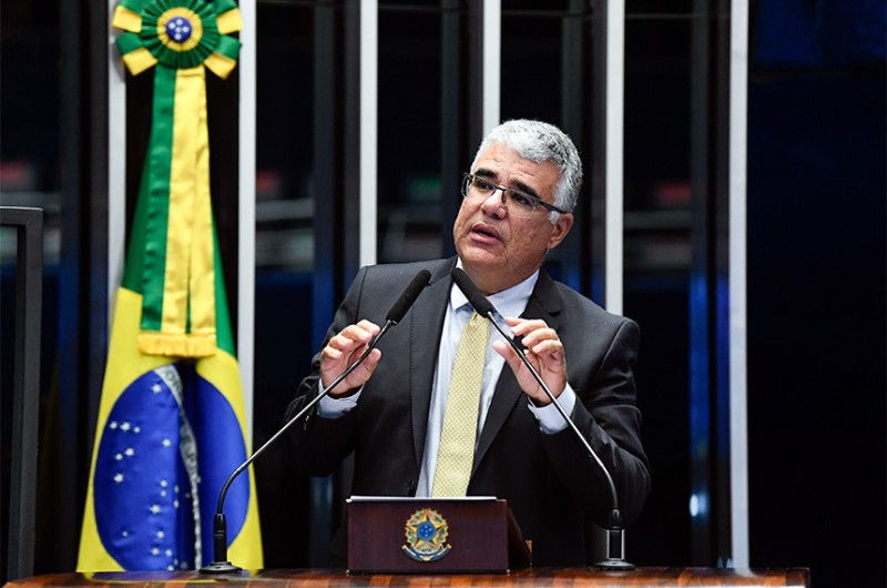 O senador Eduardo Girão (Podemos-CE) disse que "em toda a história da Suprema Corte de Justiça nunca houve tanto ativismo judicial e interferência em outros Poderes..." - Roque de Sá/Agência Senado