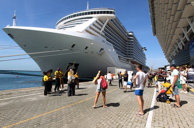 Navio de cruzeiro ancorado em Salvador: setor enfrentou dificuldades na pandemia - Camila Souza/GOVBA