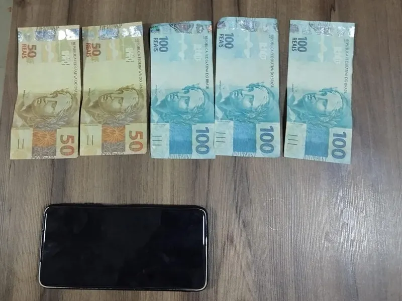 Cliente tenta comprar bebidas com notas falsas em Parauapebas