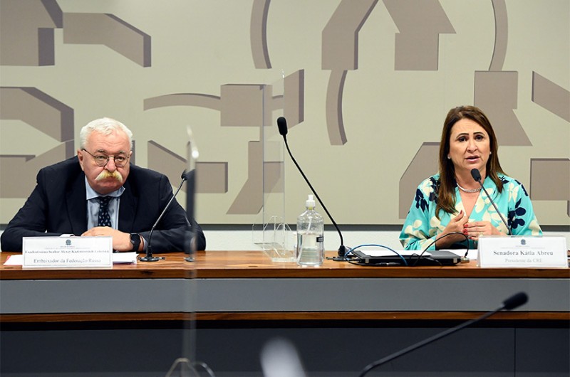 O embaixador da Rússia no Brasil, Alexey Kazimirovitch Labetskiy, falou na CRE, presidida pela senadora Kátia Abreu (PP-TO) - Jefferson Rudy/Agência Senado