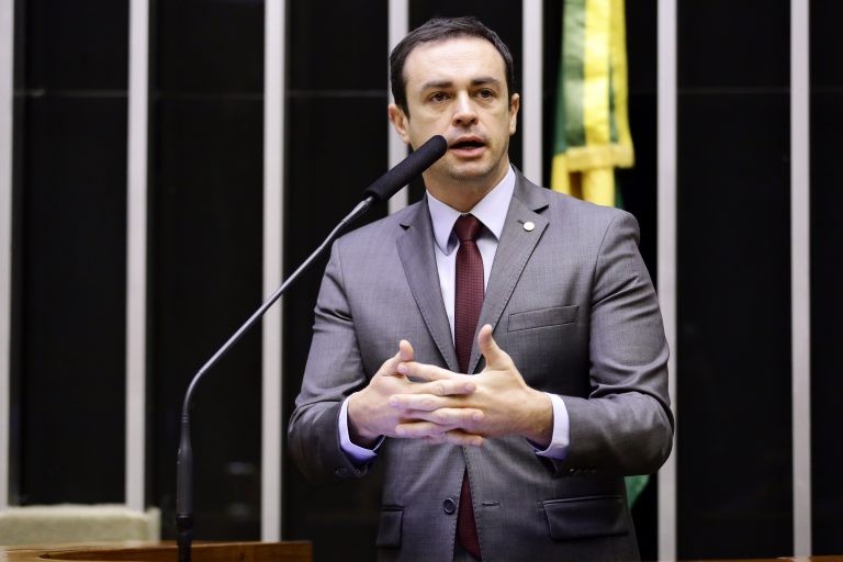 Dziedricki: o importante é a preservação da vida - (Foto: Michel Jesus/Câmara dos Deputados)