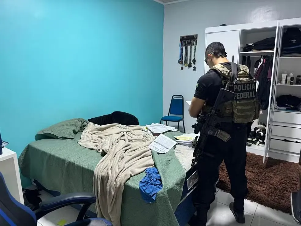 Provas do ENEM foram encontradas durante a operação. — Foto: PF PA