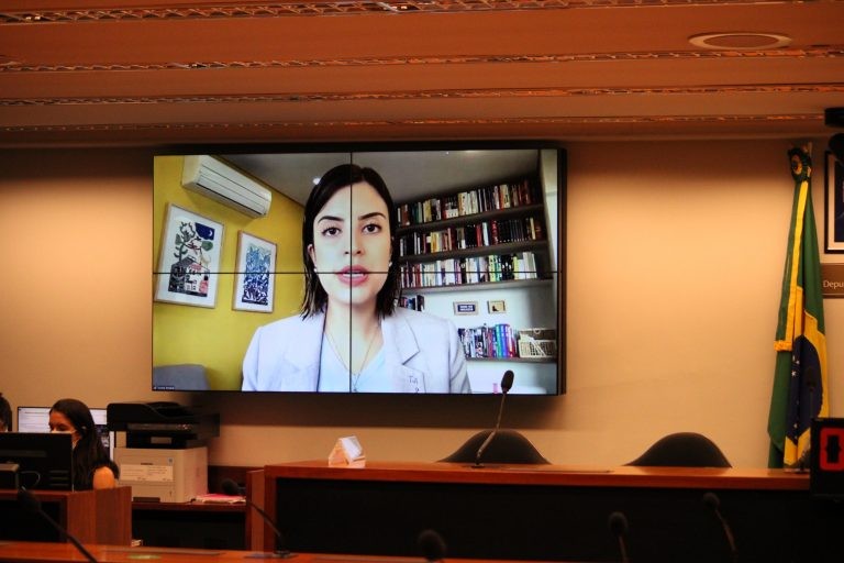 Tabata Amaral: políticas de combate à violência contra a mulher precisam de recursos - (Foto: Elaine Menke/Câmara dos Deputados)