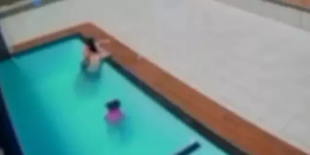 Criança de 7 anos morre após se afogar em piscina durante confraternização