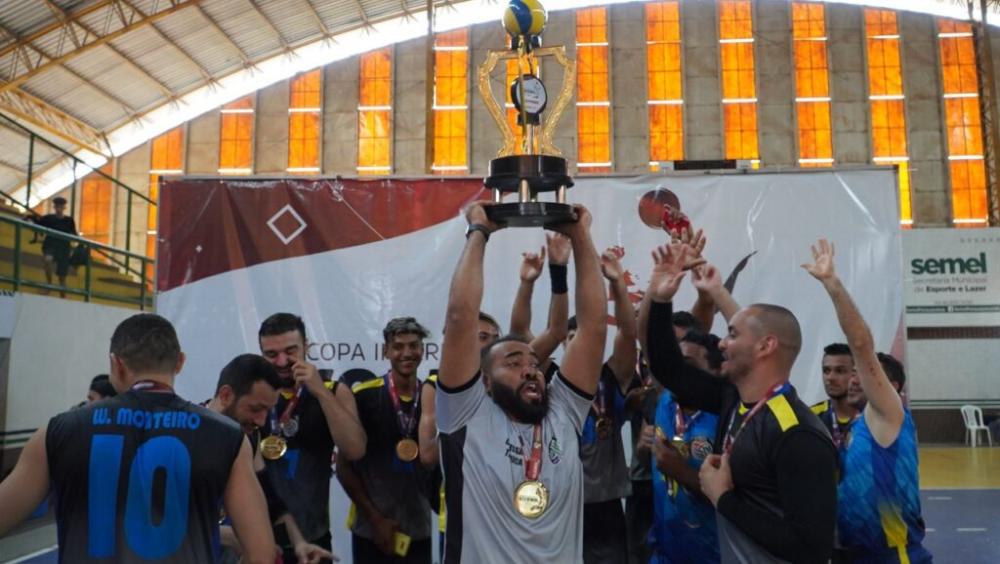 A competição foi realizada em três dias no Ginásio Poliesportivo Islander Souza. | Reprodução