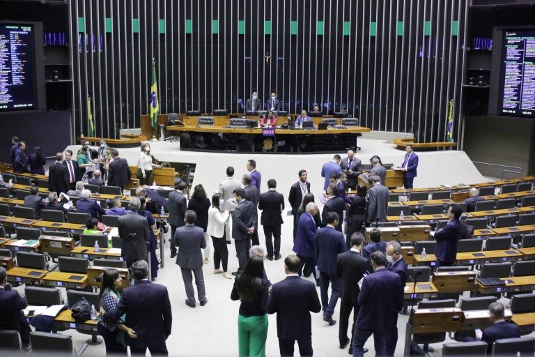 Deputados reunidos em sessão no Plenário - (Foto: Paulo Sergio/Câmara dos Deputados)