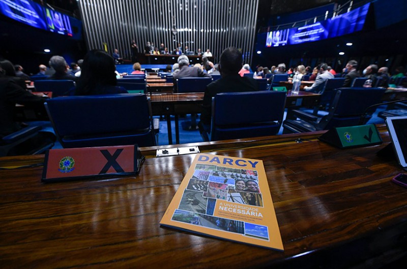 Inaugurada em 21 de abril de 1962, a UnB foi concebida com a promessa de reinventar a educação superior, entrelaçar as diversas formas de saber e formar profissionais engajados na transformação do país - Jefferson Rudy/Agência Senado