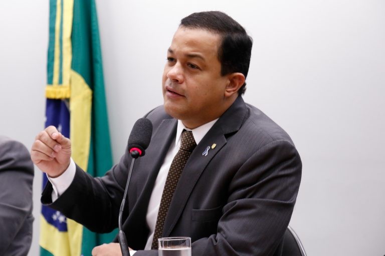 Delegado Pablo: ao se investir no esporte, economiza-se em segurança pública - (Foto: Marina Ramos/Câmara dos Deputados)