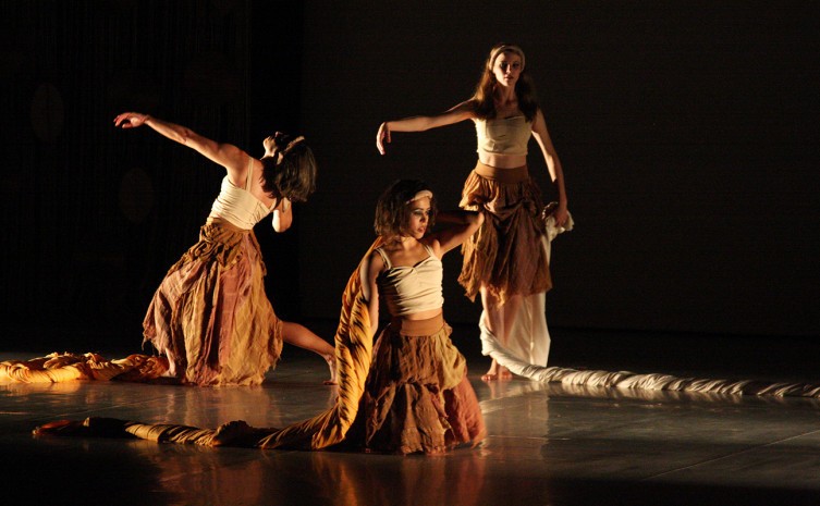 Espetáculo Ritos e Rituais, um dos projetos de sucesso da Contágius - Foto: Emerson Silva/Divulgação