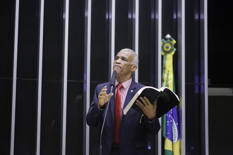 Pastor Sargento Isidório, autor do projeto de lei - (Foto: Paulo Sergio/Câmara dos Deputados)