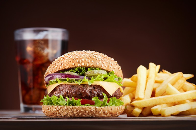 Na audiência de quinta-feira, senadores e convidados vão questionar redes de fast food - Getty Images/iStockphoto