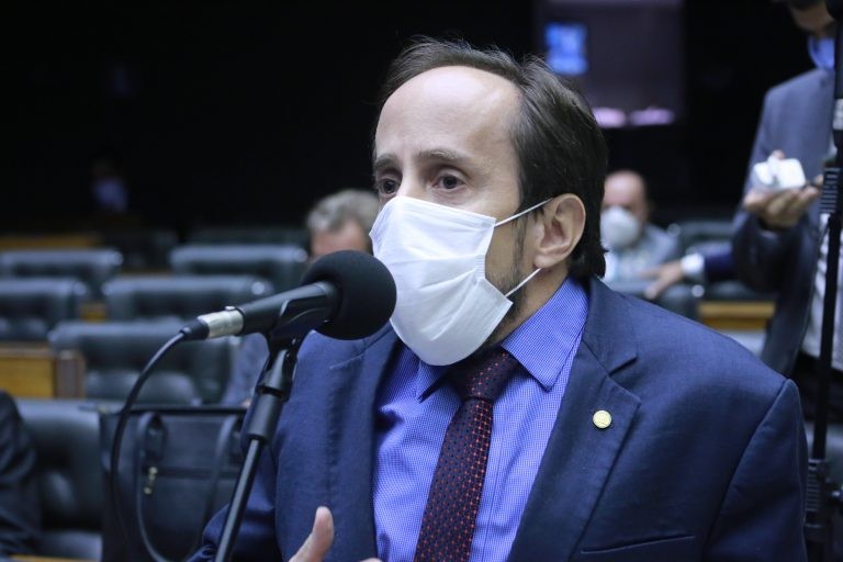 Ganime mantém a exigência para a compra de armas adicionais - (Foto: Paulo Sergio/Câmara dos Deputados)