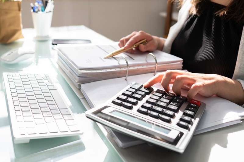 Iniciativa do senador Izalci, a sessão irá celebrar o Dia do Contabilista, comemorado em 25 de abril - Getty Images/iStockphoto