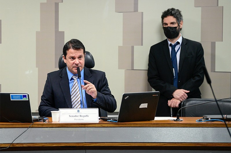 O senador Reguffe (Podemos-DF), que preside o colegiado, comunicou o adiamento - Pedro França/Agência Senado