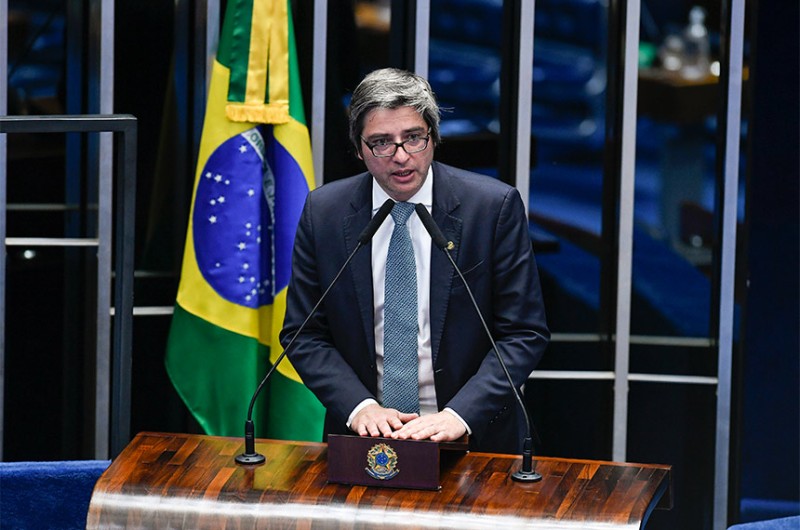 O projeto foi retirado de pauta a pedido do relator, senador Carlos Portinho (PL-RJ) - Jefferson Rudy/Agência Senado