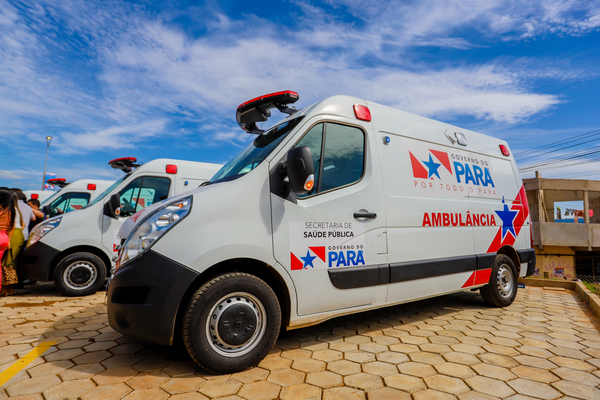 Helder entrega ambulância com UTI e anuncia creche para Canaã dos Carajás