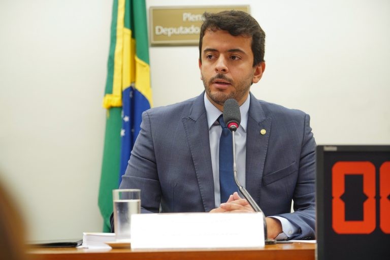 O autor do projeto, deputado Pinheirinho - (Foto: Pablo Valadares / Câmara dos Deputados)