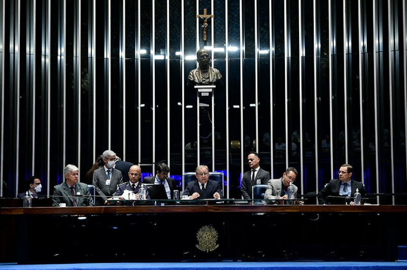 A sessão solene foi presidida pelo senador Izalci Luca, autor do requerimento para a homenagem - Pedro França/Agência Senado