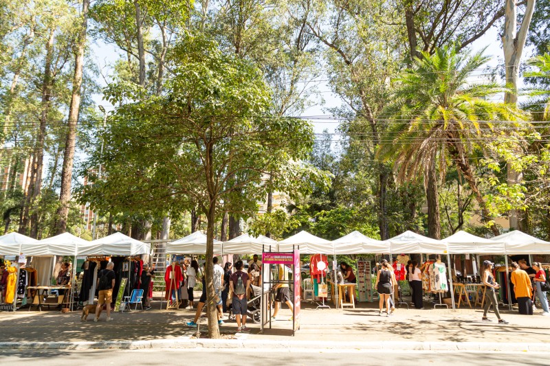 Monique Araújo para Fair&Sale