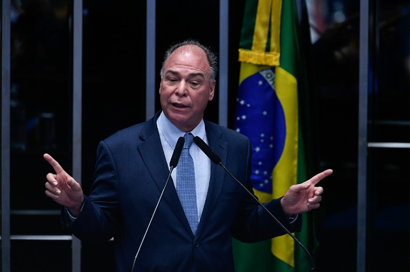 Fernando Bezerra Coelho defendeu aprovação do projeto, afirmando que inseriu no texto medidas de compensação aos estados - Edilson Rodrigues/Agência Senado