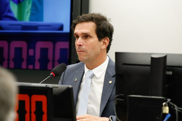 Luiz Lima: proposta é valiosa ao buscar soluções para esse grave problema - (Foto: Elaine Menke/Câmara dos Deputados)