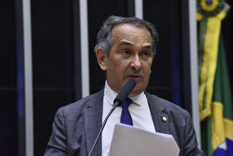 O autor da proposta, deputado Dr. Jaziel - (Foto: Zeca Ribeiro/Câmara dos Deputados)