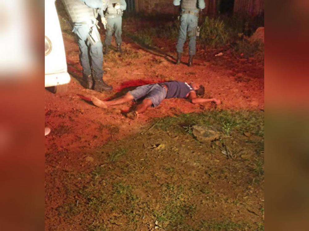 Homem é morto a tiro no Bairro Tropical