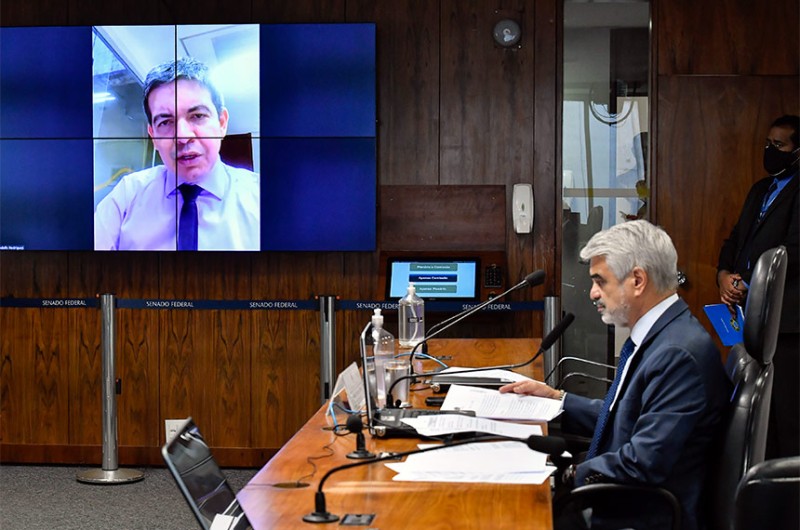 Os requerimentos foram apresentados pelos senadores Humberto Costa e Randolfe Rodrigues - Waldemir Barreto/Agência Senado