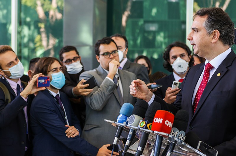 O presidente do Senado, Rodrigo Pacheco, falou em entrevista coletiva após café da manhã no STF - Agência Senado