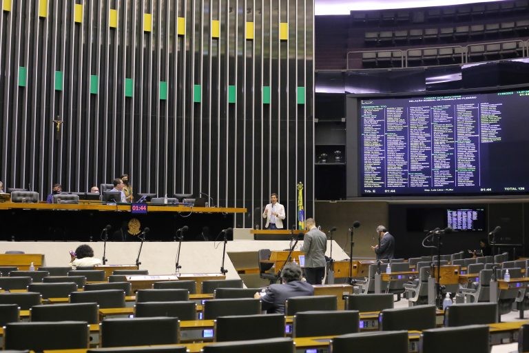 Deputados votam projetos no Plenário - (Foto: Paulo Sérgio/Câmara dos Deputados)