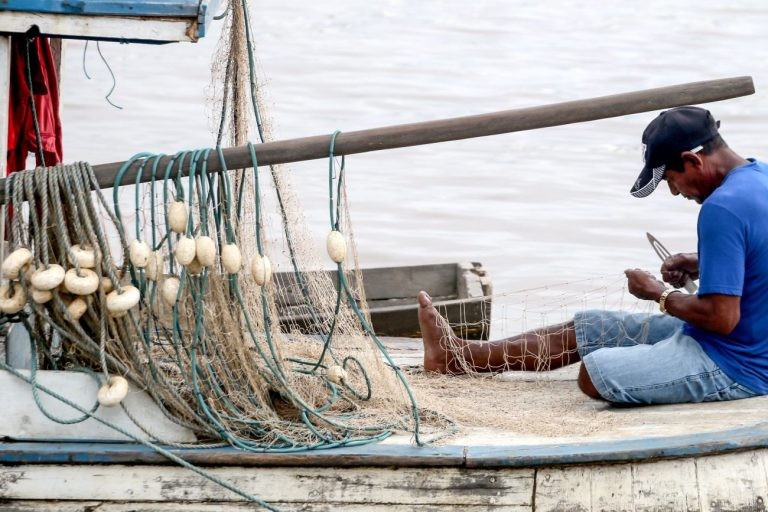 Pescadores precisam renovar registro a cada seis meses - (Foto: Igor Mota/Agência Pará)