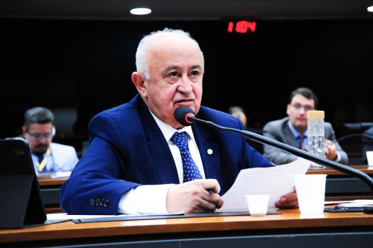 Júlio Cesar: entidades oferecem contribuição inestimável - (Foto: Billy Boss/Câmara dos Deputados)