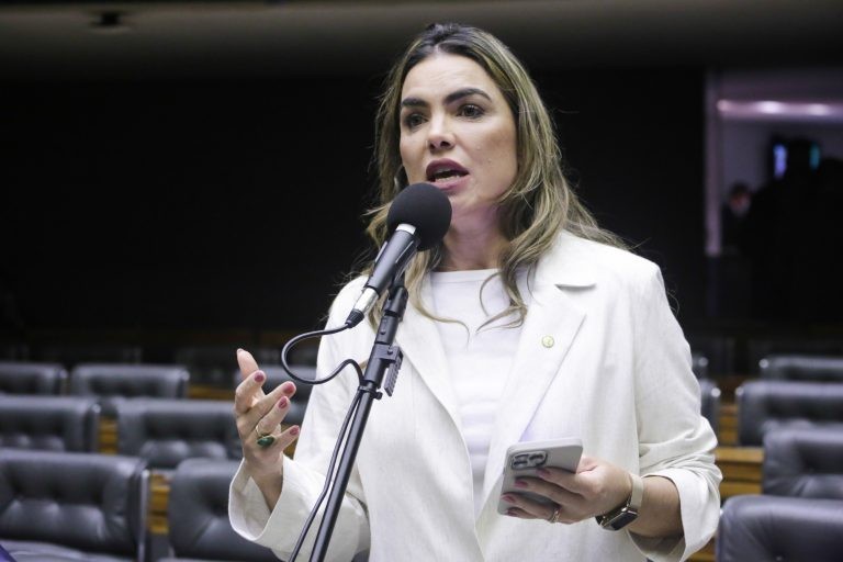 Deputada Paula Belmonte, autora do projeto - (Foto: Paulo Sérgio/Câmara dos Deputados)