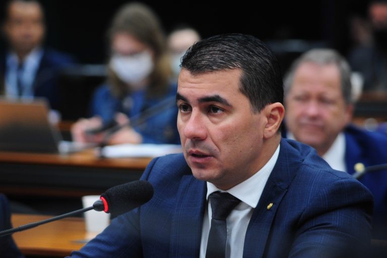 Luis Miranda recomendou a aprovação da proposta - (Foto: Billy Boss/Câmara dos Deputados)
