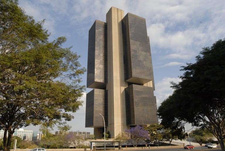 Regras valem para instituições autorizadas a funcionar pelo Banco Central - (Foto: Divulgação/Câmara dos Deputados)