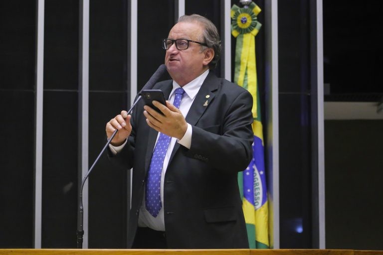 Deputado Miguel Lombardi sugeriu a aprovação do projeto - (Foto: Paulo Sérgio/Câmara dos Deputados)