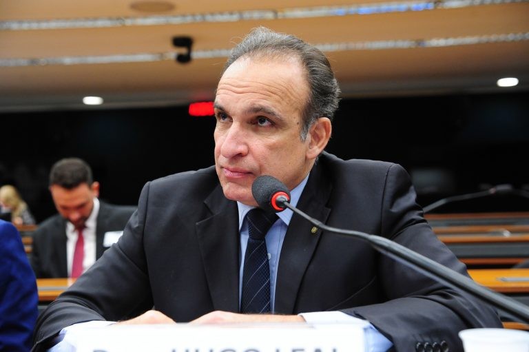 O autor da proposta, deputado Hugo Leal - (Foto: Billy Boss/Câmara dos Deputados)