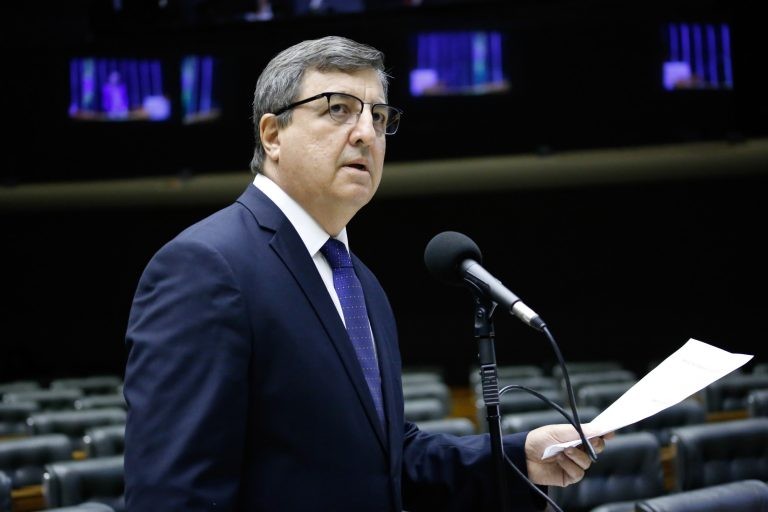 Danilo Forte defendeu a aprovação do projeto para beneficiar pequenos empreendedores - (Foto: Elaine Menke/Câmara do Deputados)