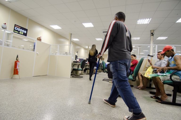 Ministério do Trabalho definirá normas para dispensa de perícia médica no auxílio-doença - (Foto: Pedro França/Agência Senado)