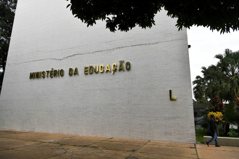 Uma emenda constitucional aumentou de 10% para 23% a participação da União no Fundeb - (Foto: Geraldo Magela/Agência Senado)