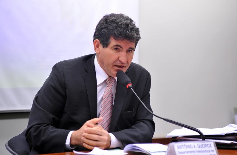 Para Queiroz, pelo menos 290 deputados vão se reeleger - (Foto: Zeca Ribeiro / Câmara dos Deputados)