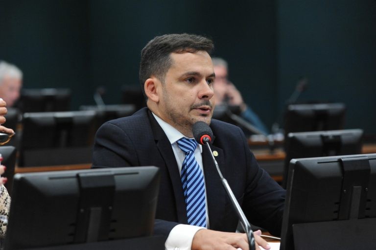 Capitão Alberto Neto espera ampliar alcance da ação da Marinha - (Foto: Billy Boss/Câmara dos Deputados)