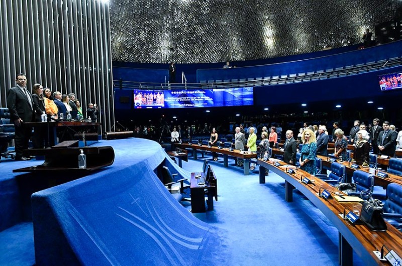 A sessão solene foi marcada por homenagens a Jofran Frejat, secretário de Saúde responsável pela criação da ESCS - Waldemir Barreto/Agência Senado