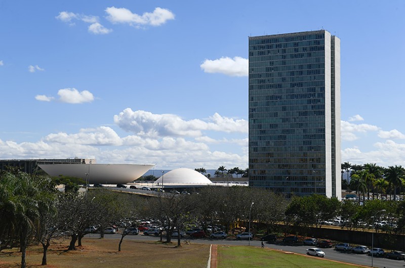 Valor reservado para emendas individuas é de R$ 11,7 bilhões; já para emendas estaduais é de R$ 7,69 bilhões - Marcos Oliveira/Agência Senado